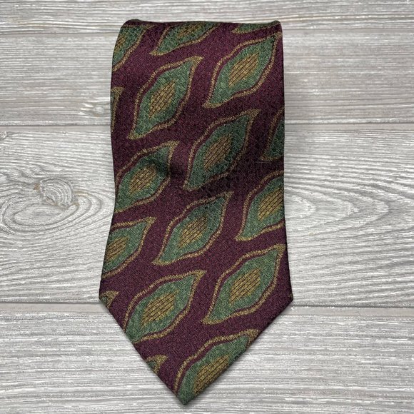 Giorgio Armani silk tie. eggplant purple and green pattern. - Picture 3 of 6
